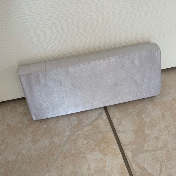 Magnetic Clasp Prom Clutch - Picture 2 of 5